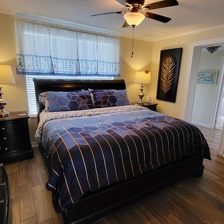 Spacious Beach House Unit,Beautifully Furnished 2 Bed 2Bath./2Min.Walk To Beach Clearwater Beach Exterior foto